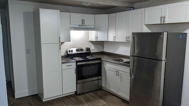 Foto del edificio - 7828 Custer Rd W