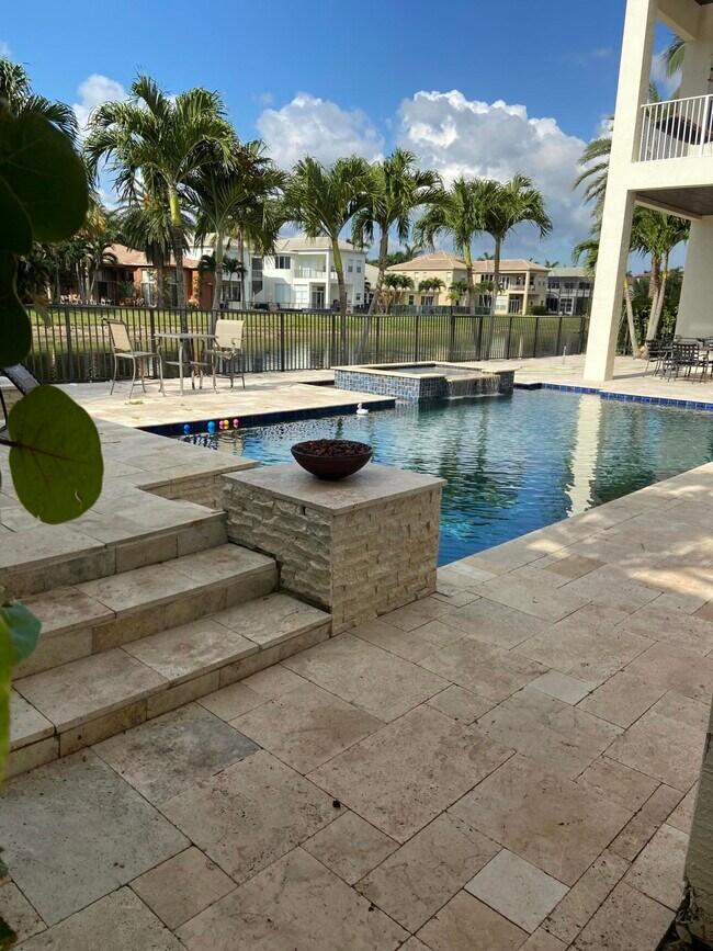 Foto del edificio - 2592 Treanor Terrace