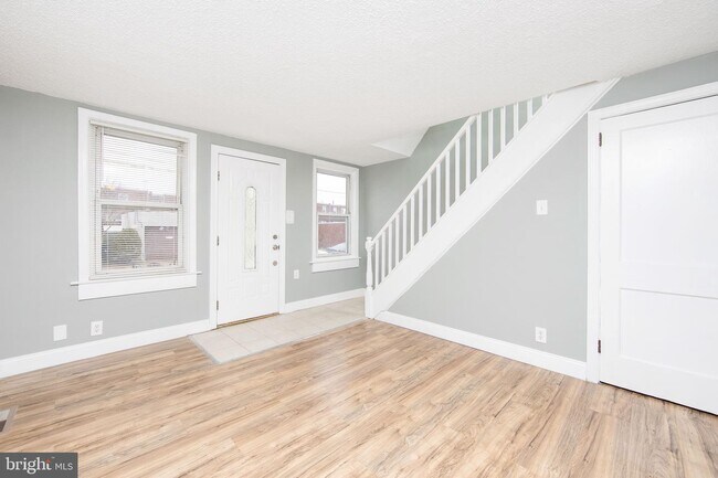 Foto del edificio - 3630 Livingston St