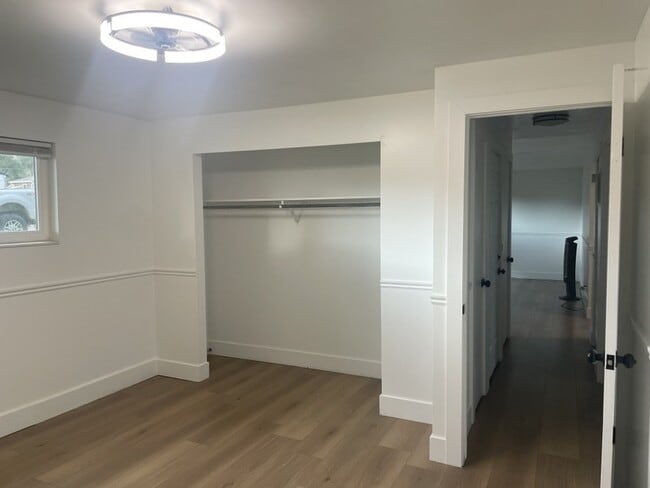 Foto del edificio - 283 W 200 N St
