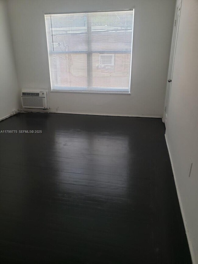 Foto del edificio - 1608 Drexel Ave