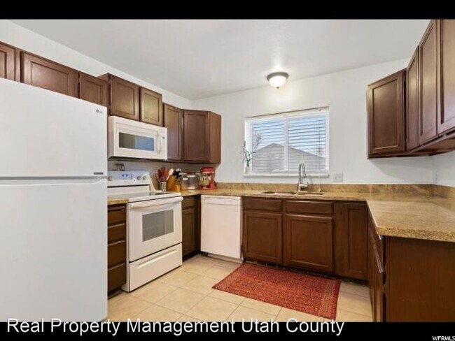 Foto del edificio - 3 br, 1 bath House - 1438 North Amiron Way...