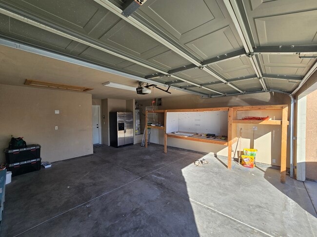 Building Photo - 3017 Desert Ranch Way