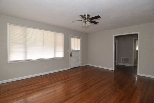 Building Photo - All-Electric 2 Bedroom House For Lease