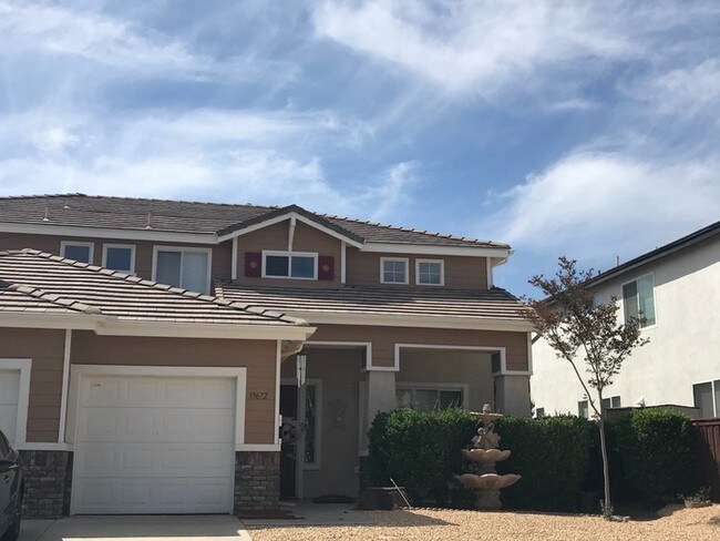 Building Photo - Murrieta spacious 4 bedroom for rent