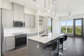 Building Photo - 2700 Old Denton Rd
