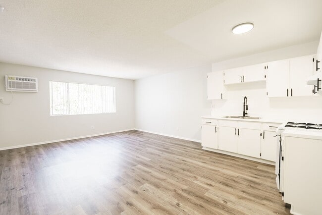 Foto del interior - 226 S Serrano Ave