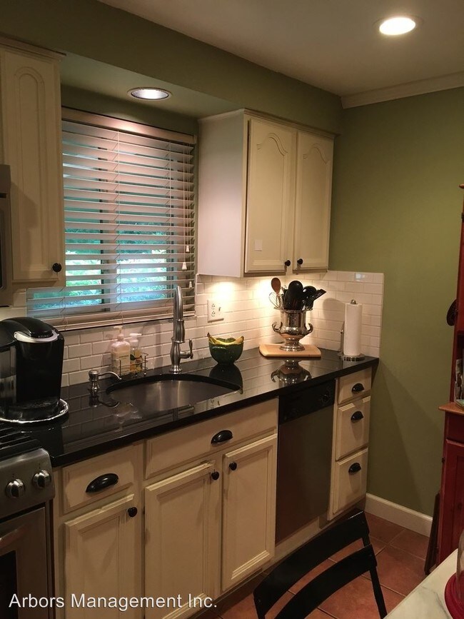 Building Photo - 3 br, 2 bath House - 101 Henry Hudson Drive