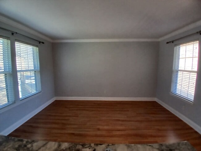 Foto del edificio - 2nd Floor Condo Near Dallas North Tollway & Keller Springs