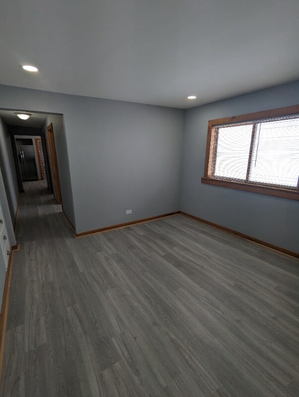 5512 N Mont Clare Ave, Chicago, IL 60656 Room for Rent in Chicago, IL