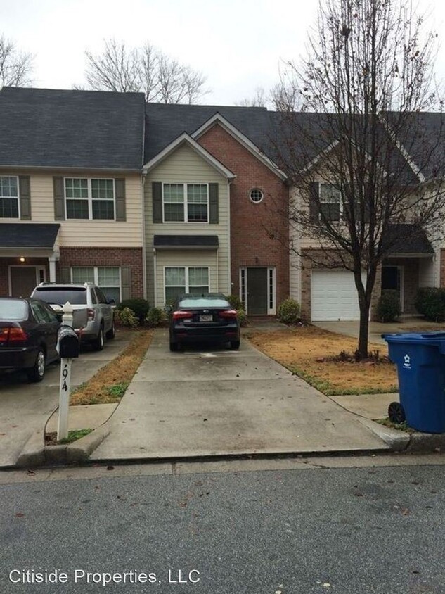 Primary Photo - 3 br, 2.5 bath House - 194 Brookview Drive