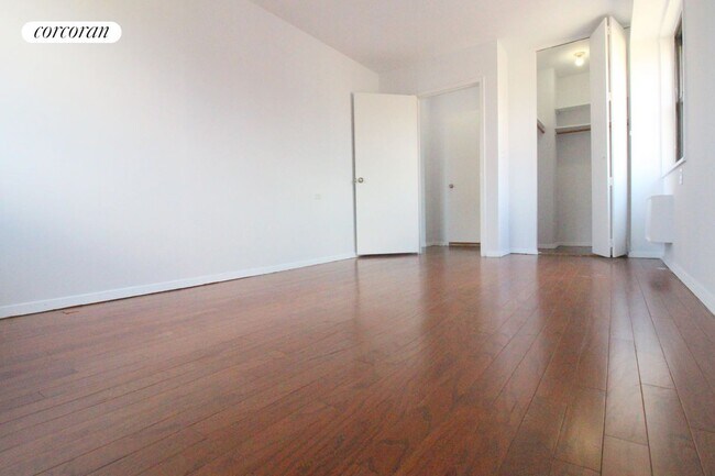 Foto del edificio - 401 2nd Ave