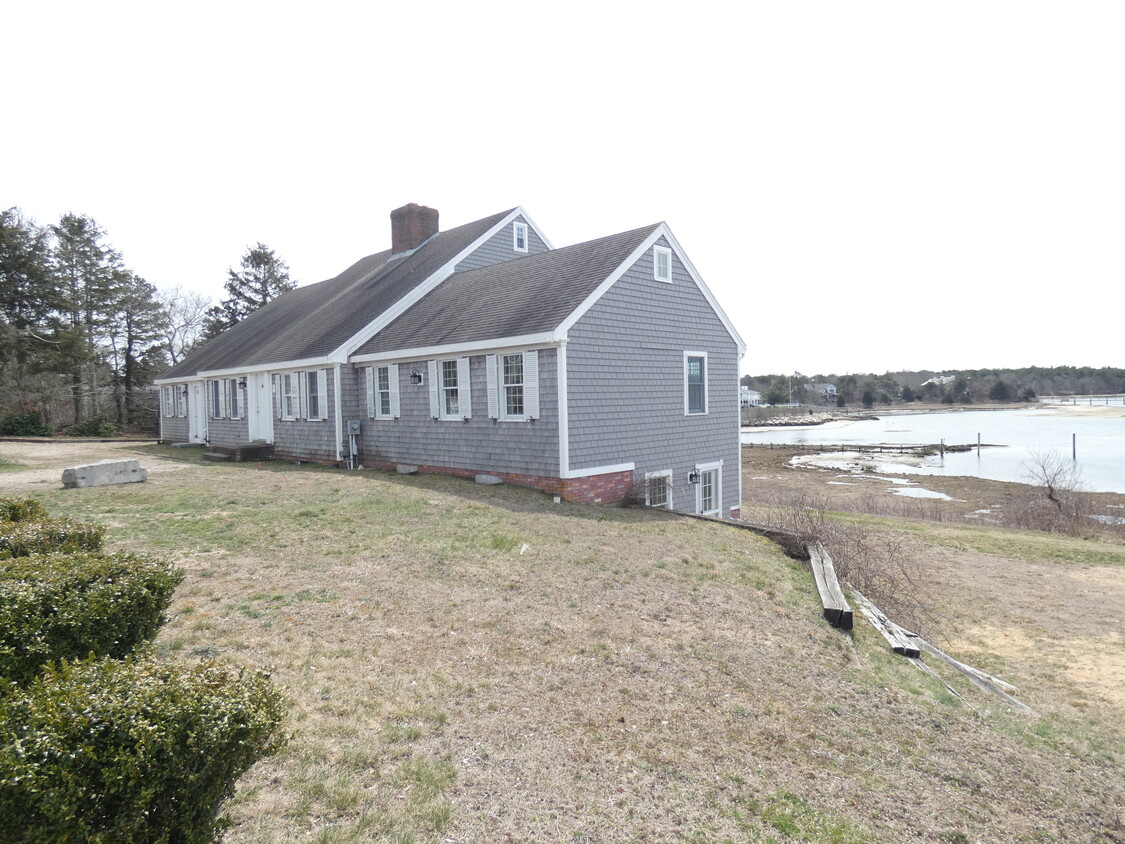 Primary Photo - 17 Captain Nickerson Ln
