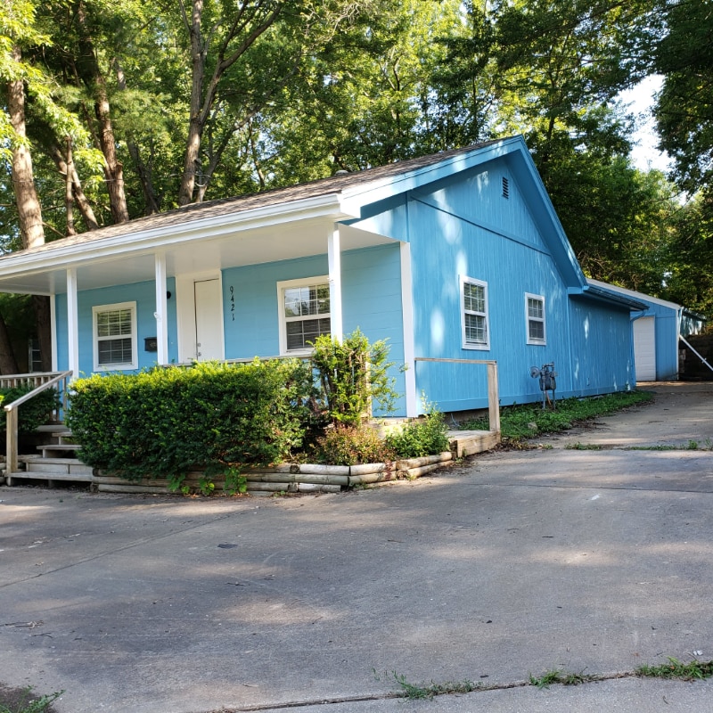 Primary Photo - 9421 E 67 Terrace