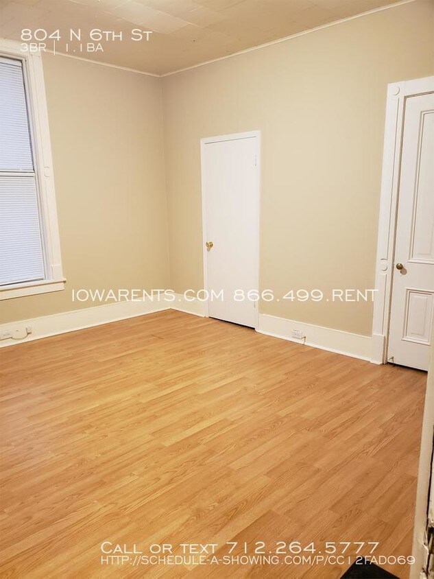 Primary Photo - 804 N 6th St