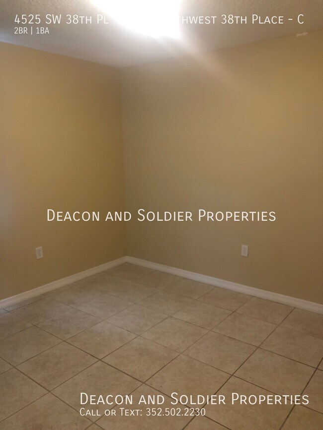 Foto del edificio - 4525 SW 38th Pl