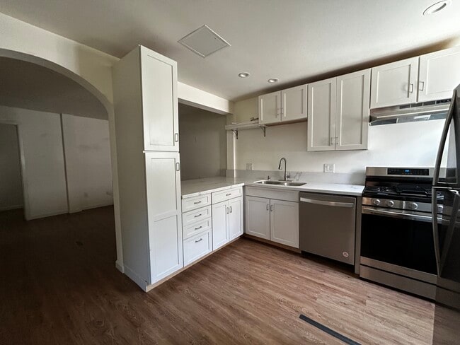 Building Photo - 3603 Pomeroy St