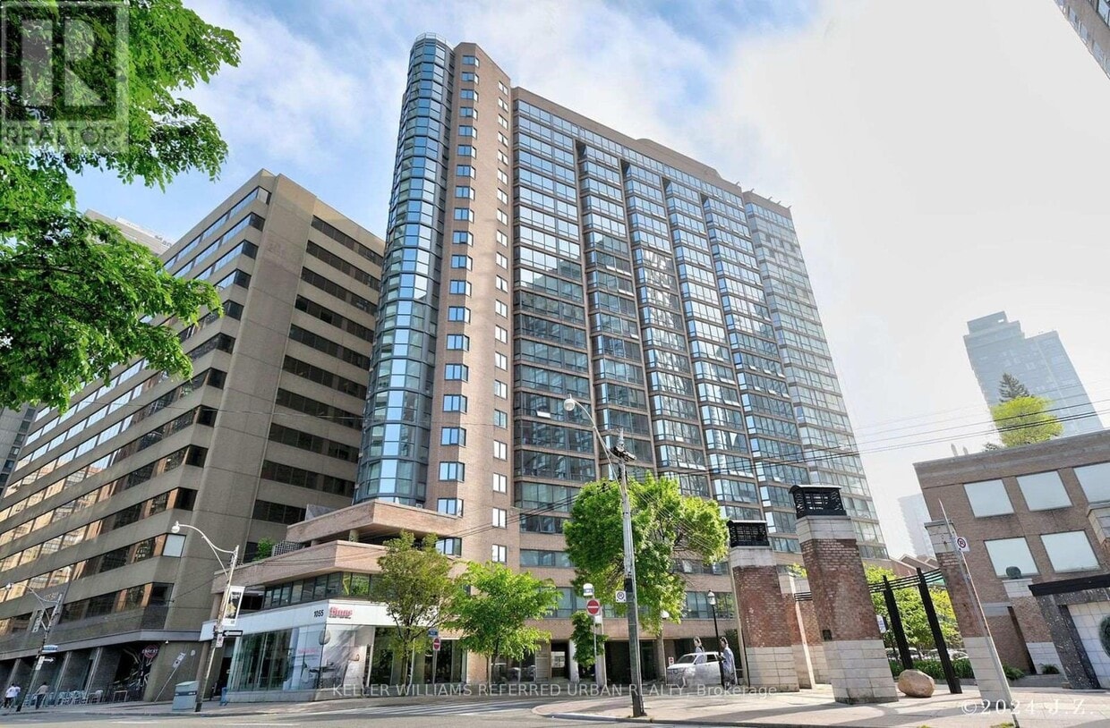 Primary Photo - 1055 Bay St.