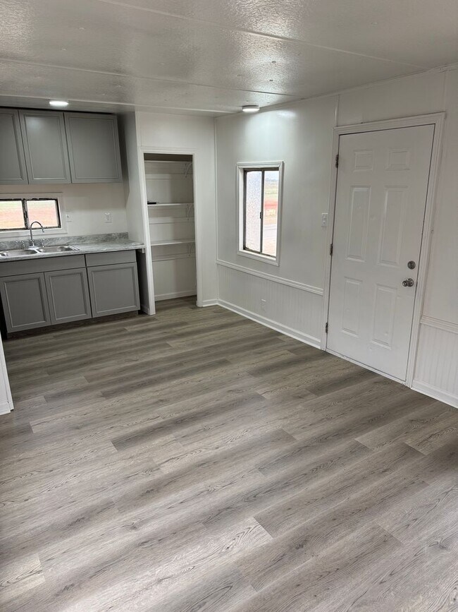 Foto del edificio - **Now Available!! Stevinson Mobile Home