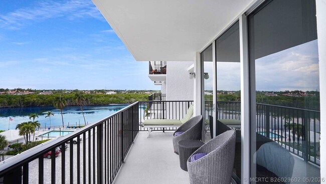 Foto del edificio - 4750 S Ocean Blvd