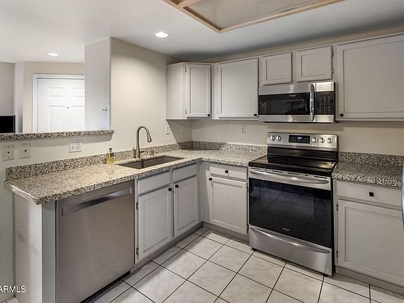 Foto del edificio - 10410 N Cave Creek Rd