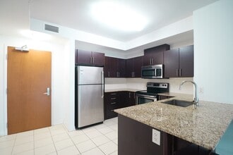 Building Photo - 242 Rideau St