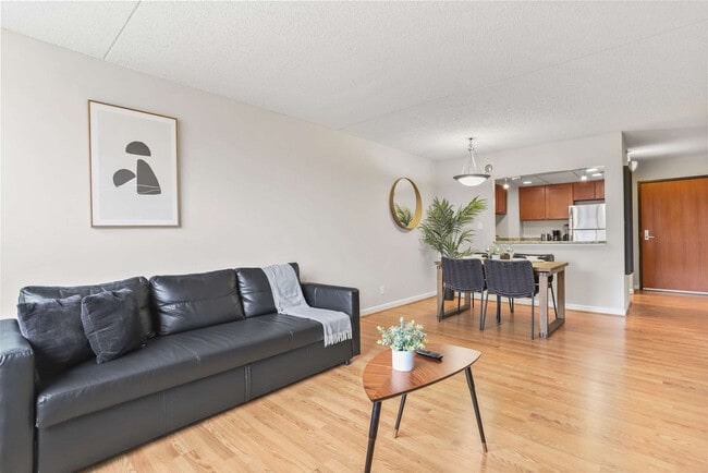 Foto del edificio - 401 12th St S