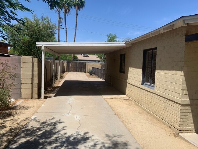 Photo - 1722 W Osborn Rd House