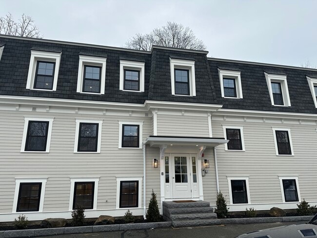 Building Photo - 36 Conant St