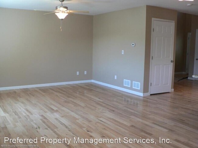 Building Photo - 640 Alder Ridge Ln