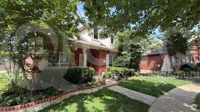 Building Photo - 9584 Park Garden Dr