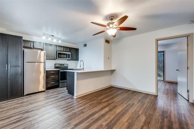 Foto del edificio - 3914 Bowser Ave