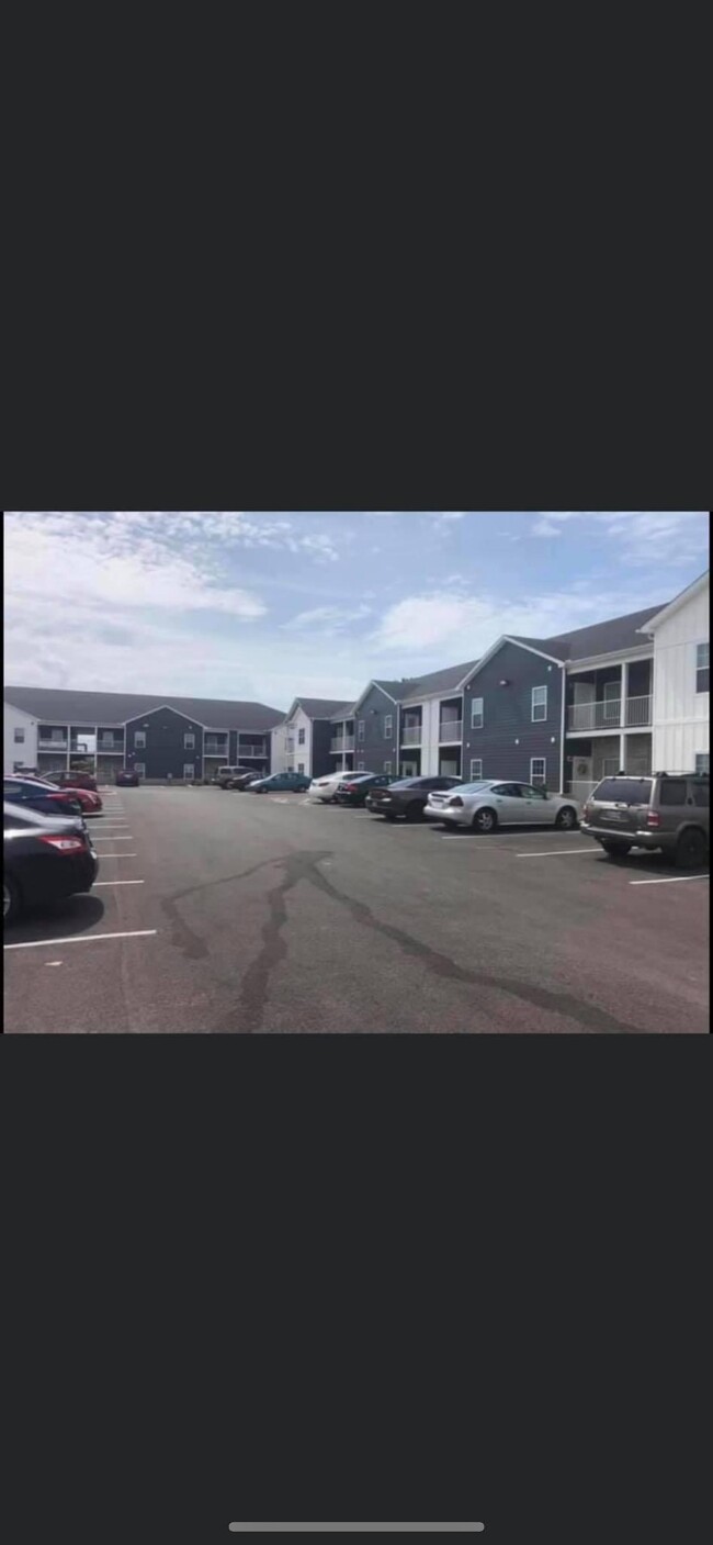 Parking Lot - 1624 Westen St