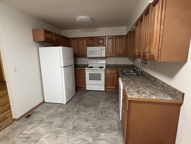 Building Photo - 519 Cherry St