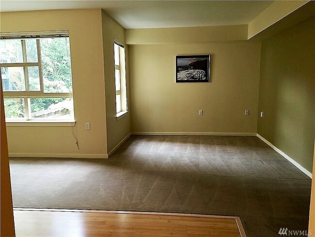 Foto del edificio - 111 108th Ave NE