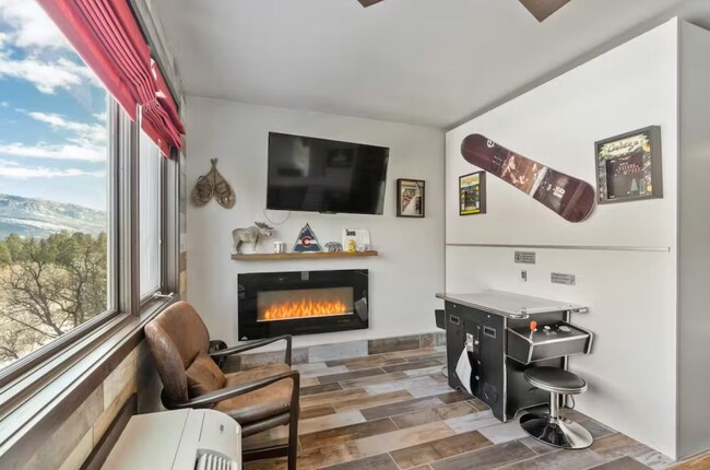 Building Photo - 314 Tamarron Dr