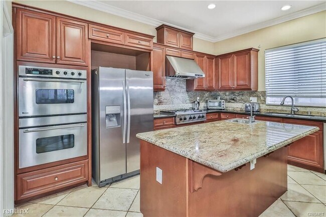 Building Photo - 5 br, 4 bath House - 30428 Caspian Ct