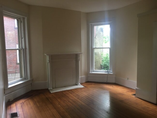 Building Photo - 1239 S Brook St