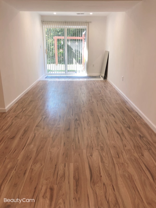 Foto del edificio - 5706 Regal Crest Ct