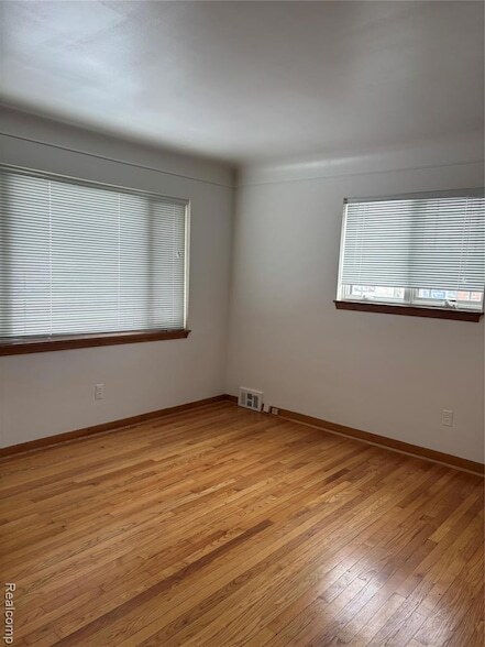 Foto del edificio - 1641 Fairview Ave