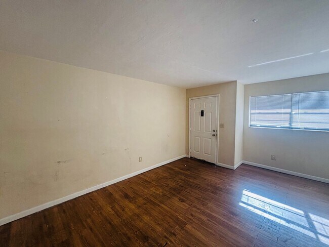 Foto del edificio - 1915 SW 70th Terrace