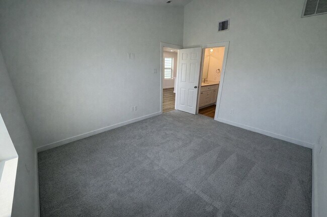 Building Photo - 2710 Discovery trails ct