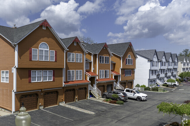 Foto del edificio - Normandy Village