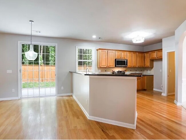 Foto del edificio - 4087 Kingsley Park Ct