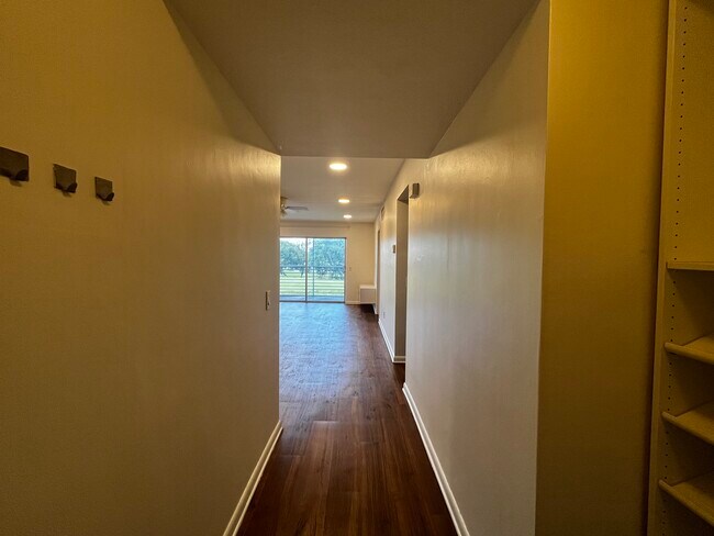 Foto del edificio - 2471 SW 82nd Ave