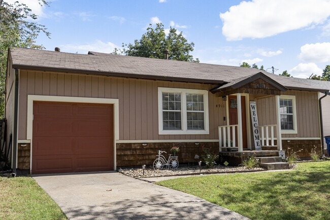 Building Photo - 4911 S Cincinnati Ave