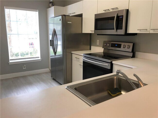 Foto del edificio - 9960 NW 57th Manor