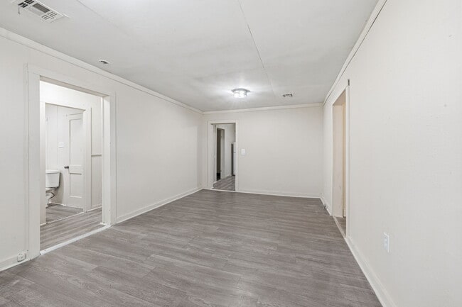 Foto del edificio - NA - "141 Ambroise St"