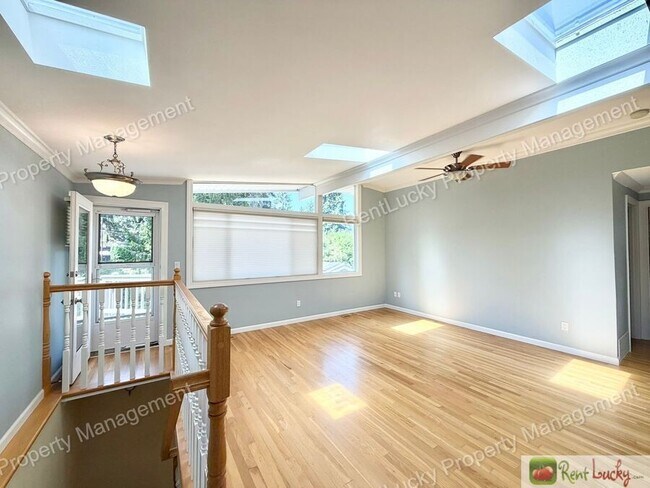 Foto del edificio - 1211 147th Ave SE