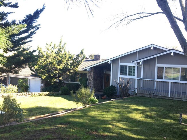 Building Photo - Almaden Valley Ranchette on 1+ Acre | Pool, Horse Property & Views